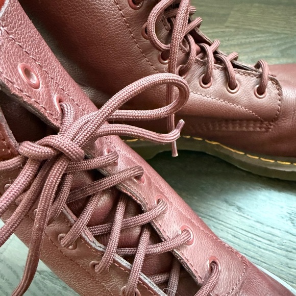 DR. MARTENS 1460 Pascal Virginia Leather Boots - Picture 13 of 14